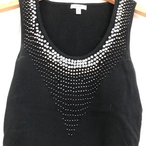 Knit no sleeve sweater